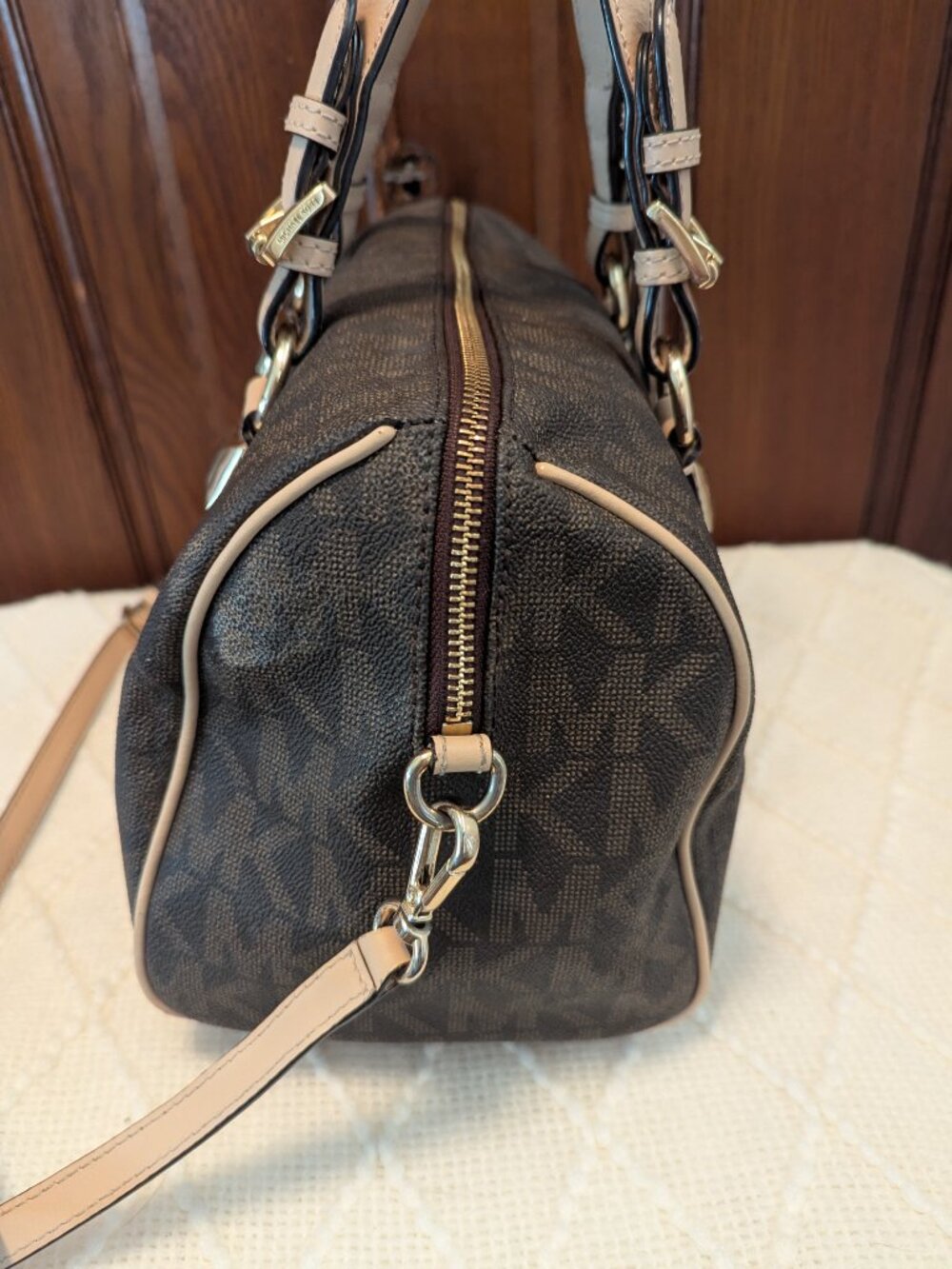 Michael Kors Monogram Satchel Bag – Brow w/ Nude Handles - Picture 4 of 16